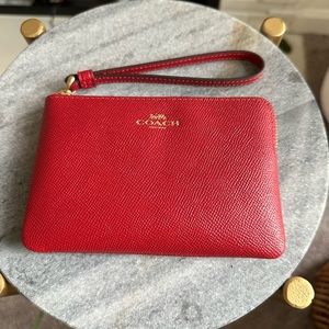 COACH CORNER ZIP WRISTLET